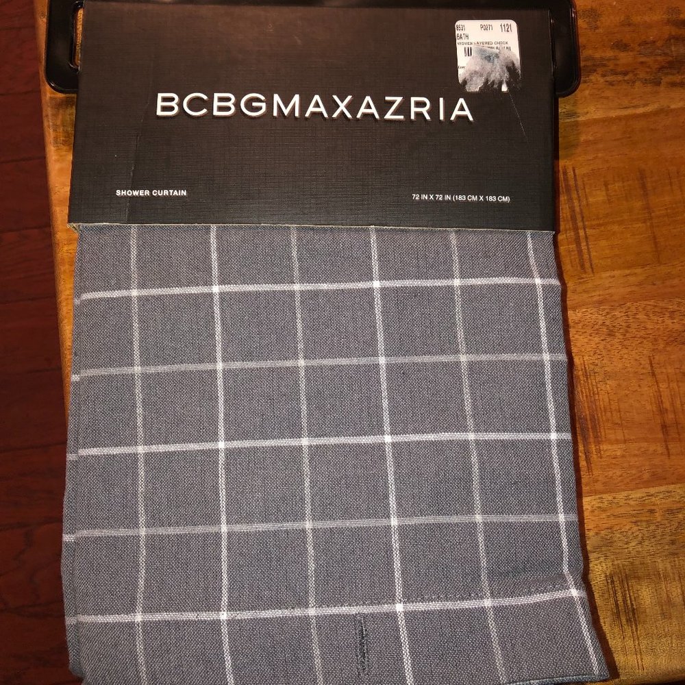 BCBGMAZAZRIA Shower Curtain. Grey/White